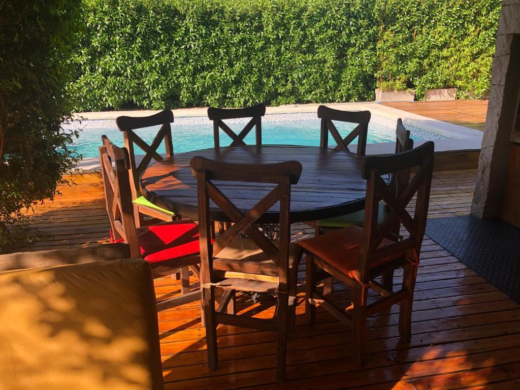 Casa completa unica 7 pers Zona privilegio Colinas Verdes c pileta