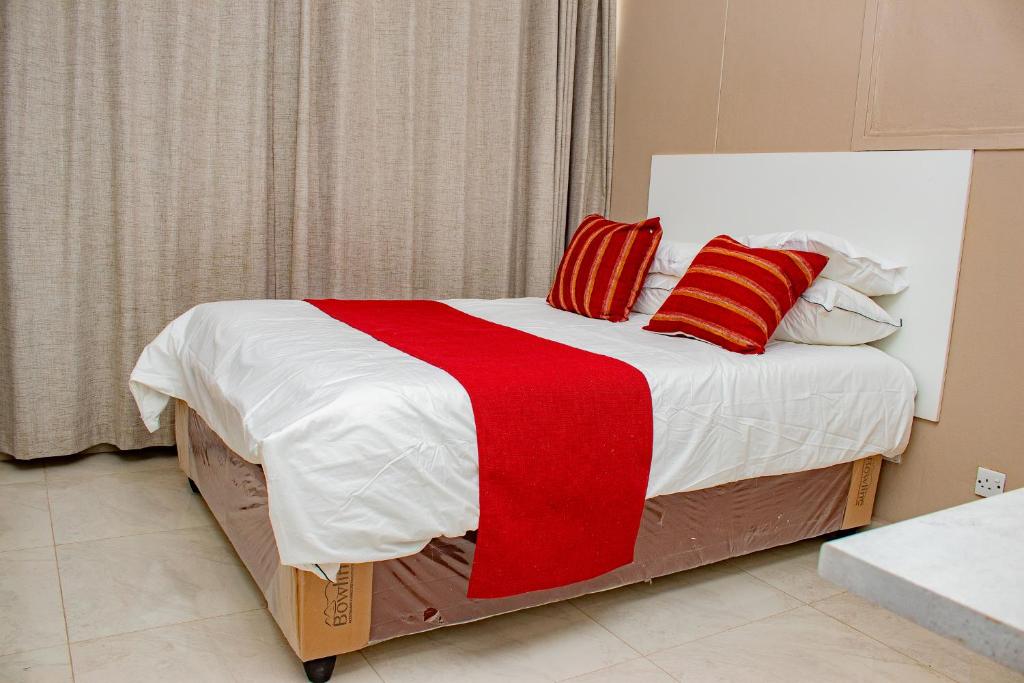 R Executive Apartments photo 3