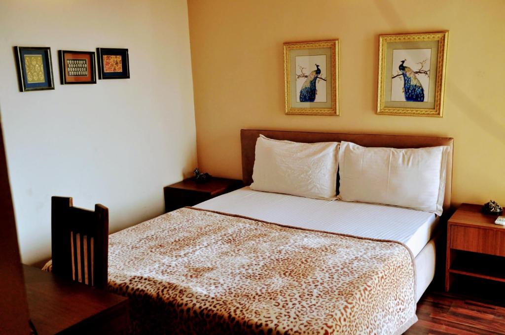 Studio Apartment with Green lawns photo 1