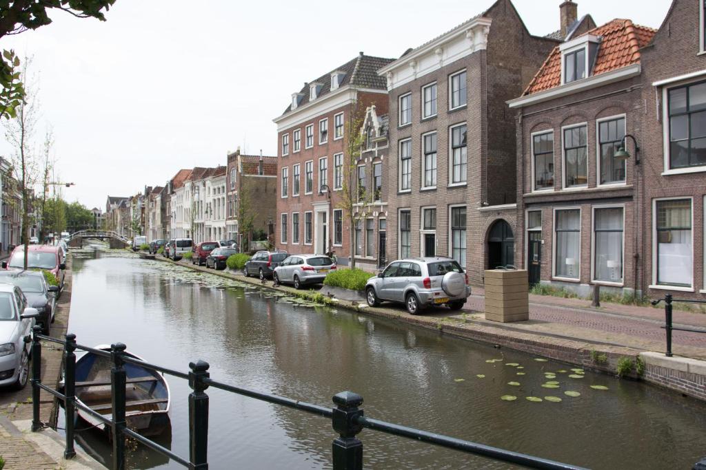 Canal House in Historic City Center Gouda photo 1