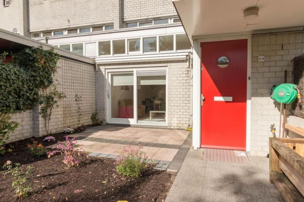 Family house next to train and close to Amsterdam and Schiphol photo 2