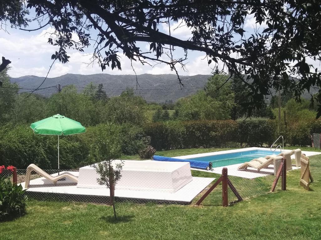 Casa Arboles De Tala con parque amplio photo 2
