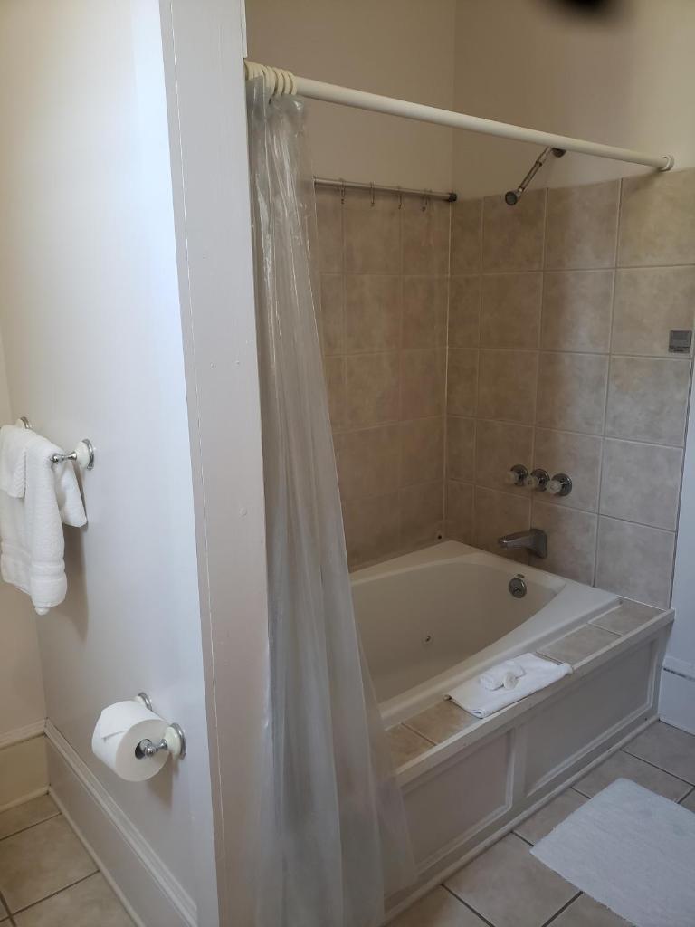 The Eagle's Nest Inn photo 2