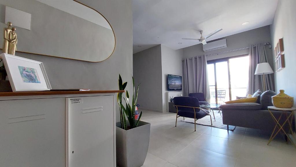 Superbly Modern and Airy Two Bedroom Seaside Apartment with Balcony photo 1