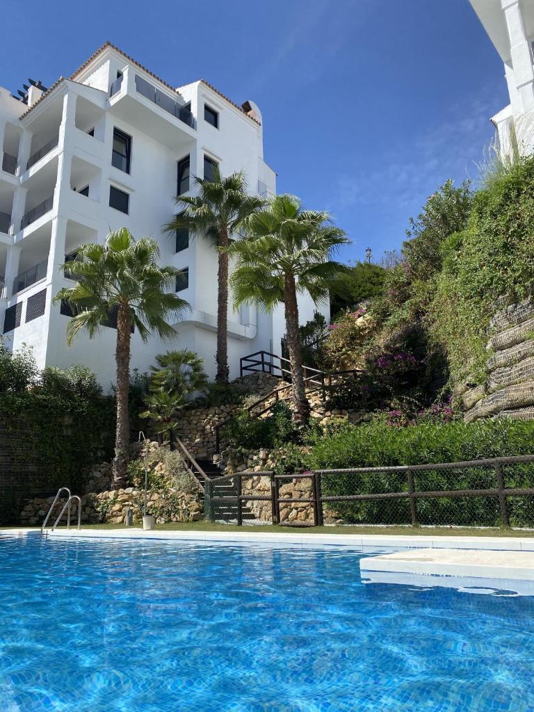 Luxurious Apartment with Seaview in Sunny Manilva photo 2