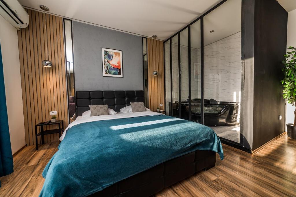 Marcel Apartments