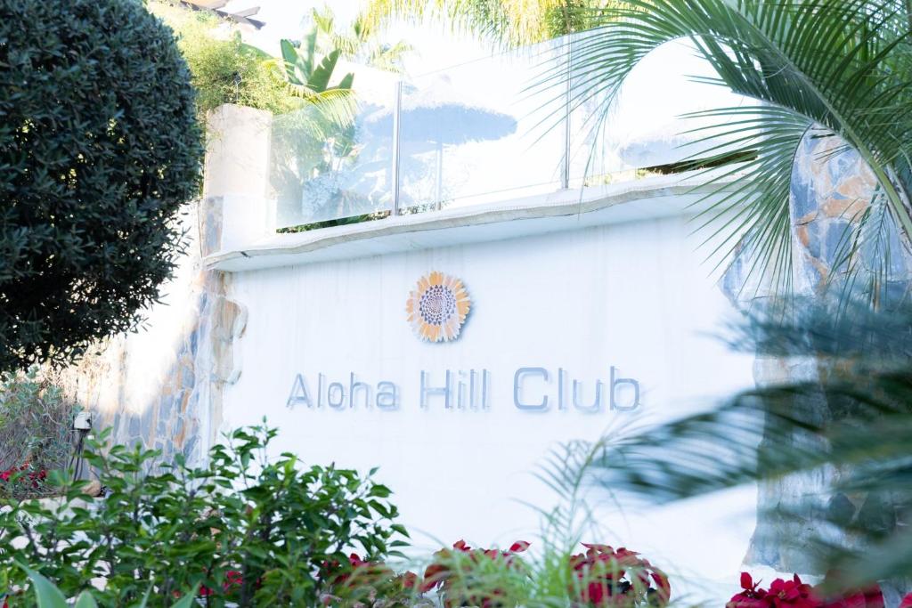 Luxury 2 bedroom apartment, close to the sea and the golf course, Aloha Hills Club Property photo 4