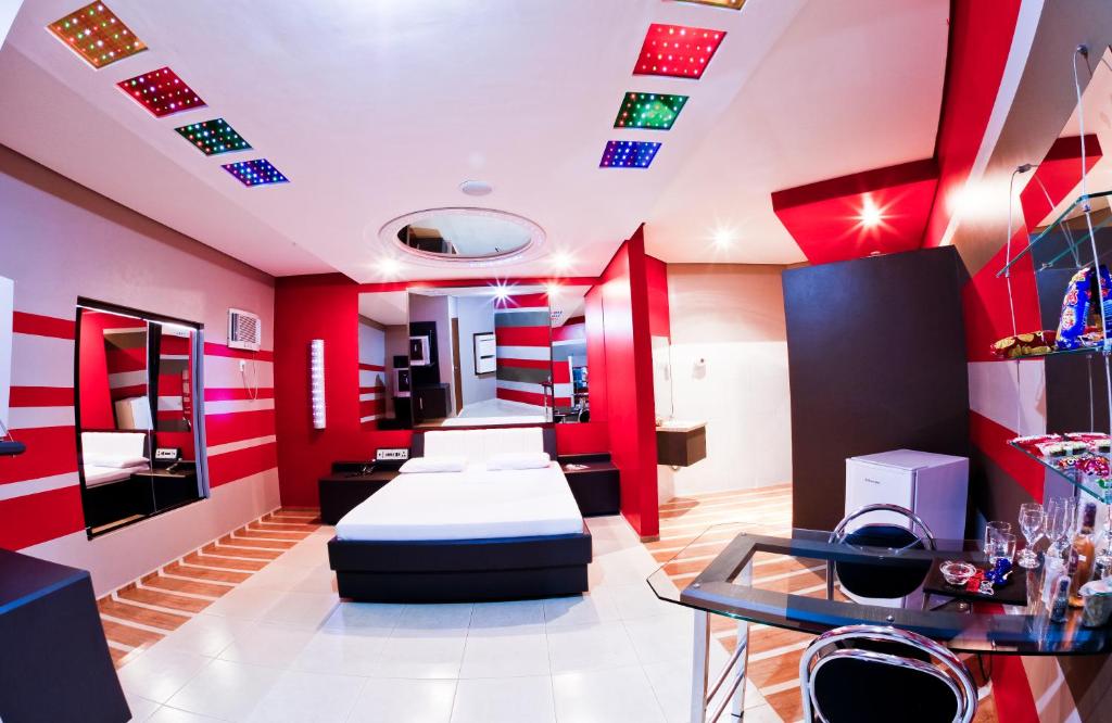 Frenesi Motel Rondon