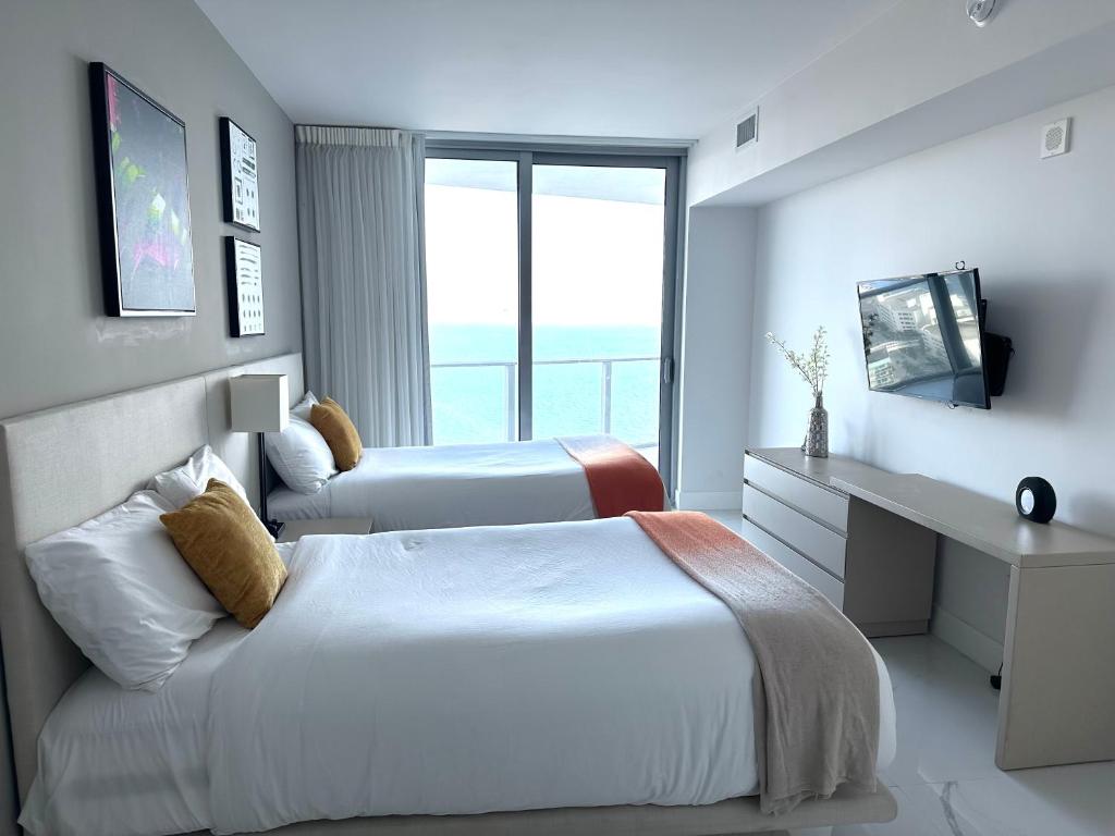 Hyde Resort Oceanview Luxurious 2-Bedroom PH 6Pax photo 4