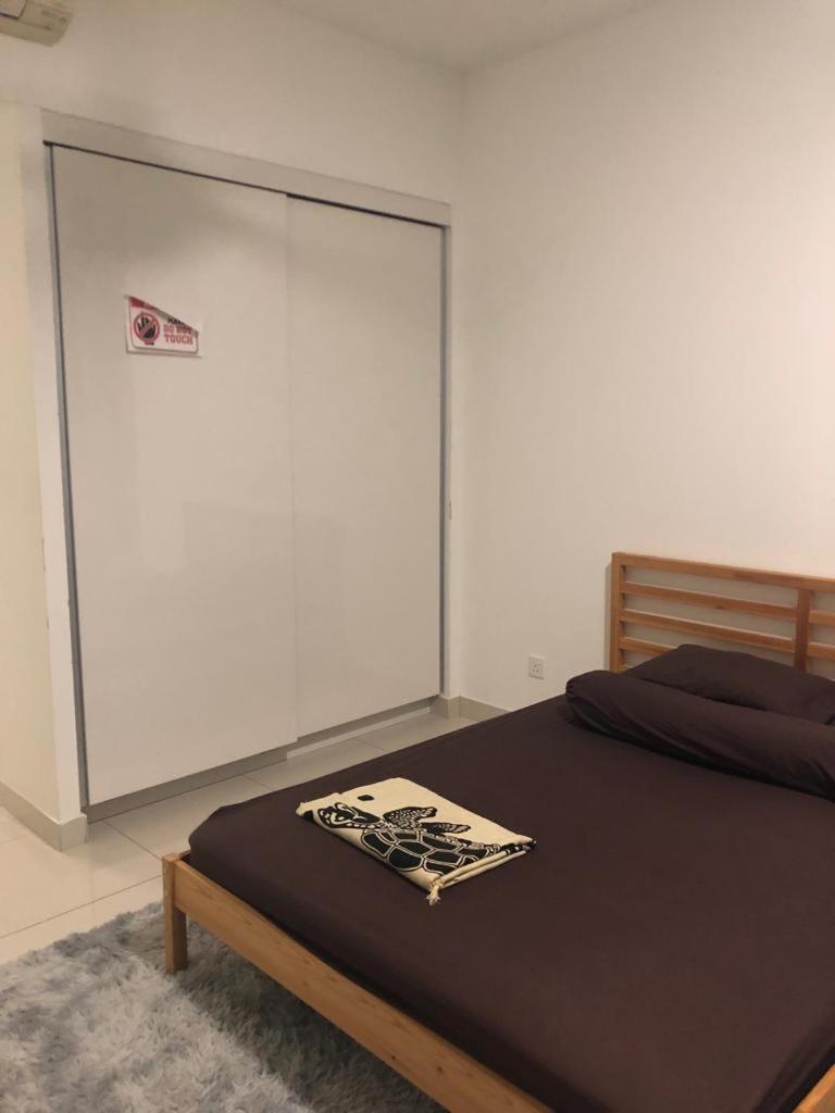 Lovely one bedroom studio unit. photo 4