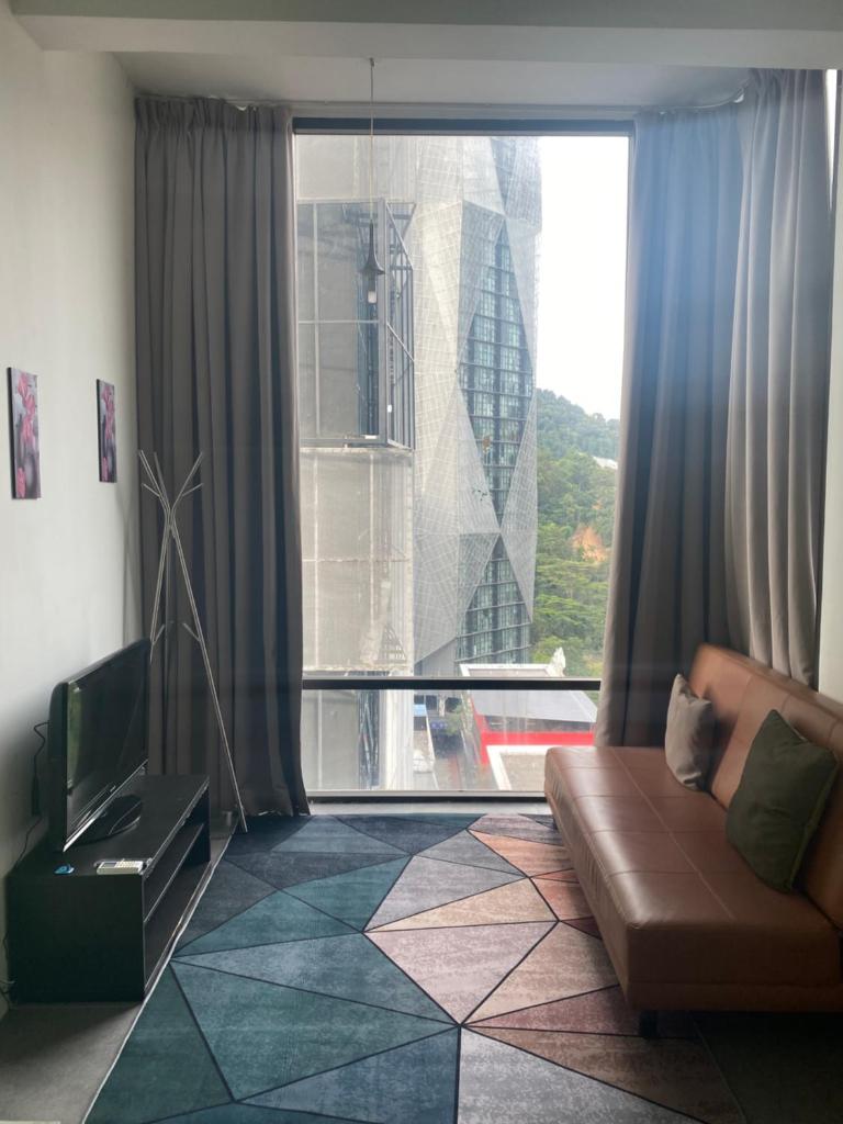 Elite Empire Damansara Studio, Netflix&Wifi