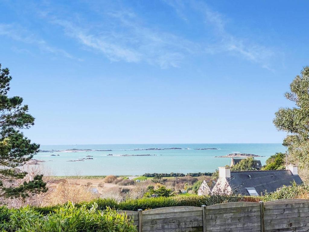 Maison Trébeurden, 7 pièces, 11 personnes - FR-1-368-327 photo 4