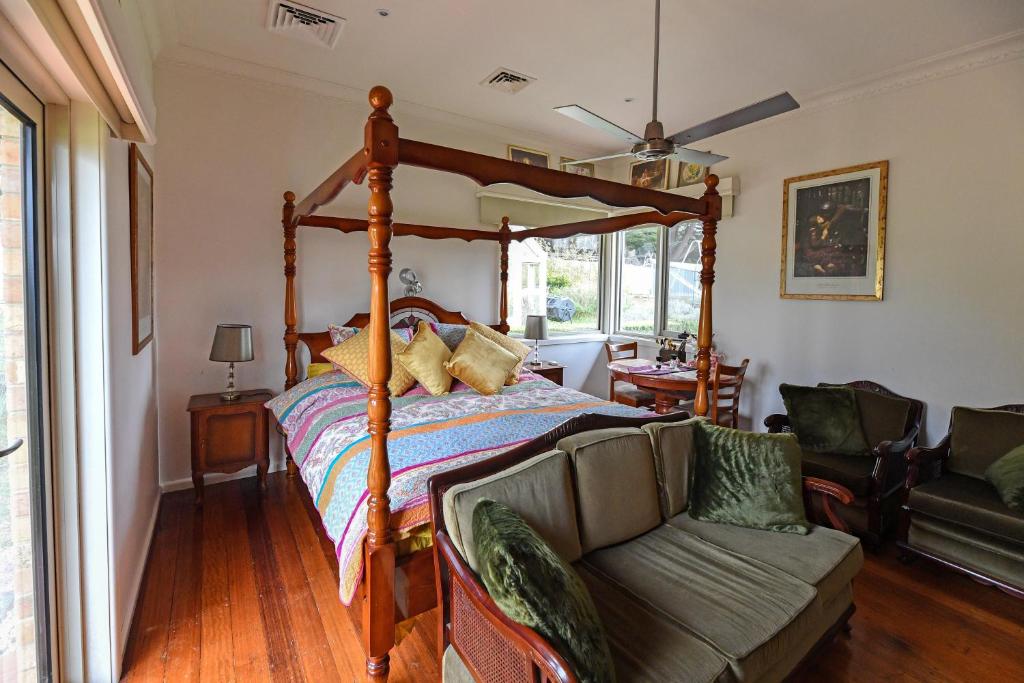 Galahad's Animal Sanctuary B&B photo 1