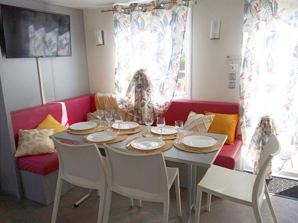 Mobil home-Les Lins Bleus photo 3