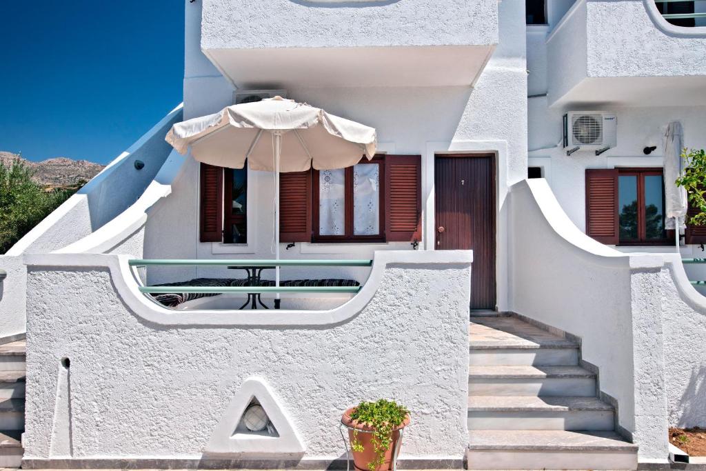 Apartments with garden view2 photo 1