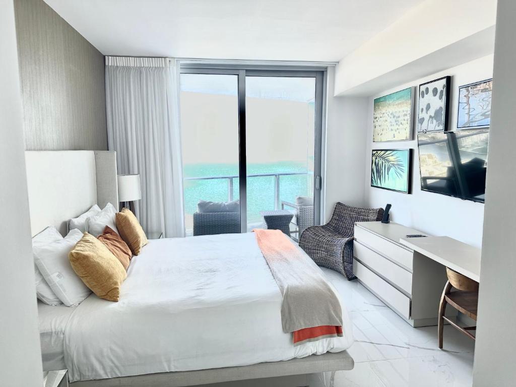 Hyde Resort Oceanview Luxurious 2-Bedroom PH 6Pax photo 3