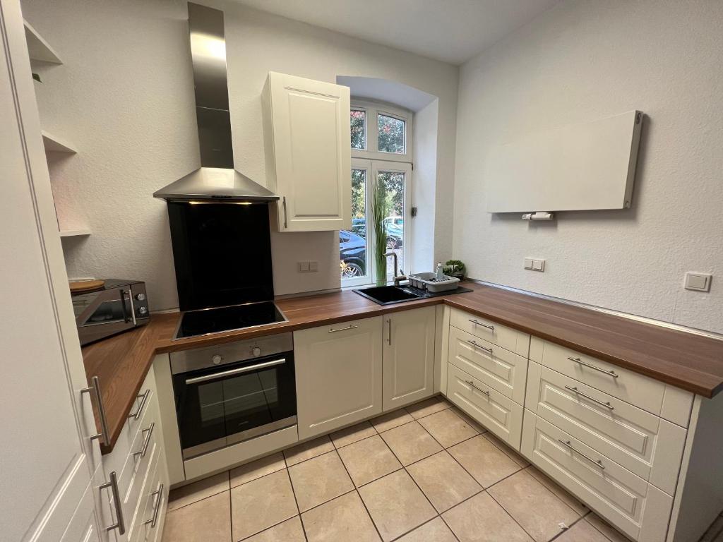 Möblierte Wohnung mit ruhiger Terrasse in bester Lage für Feriengäste und beruflich Reisende photo 2
