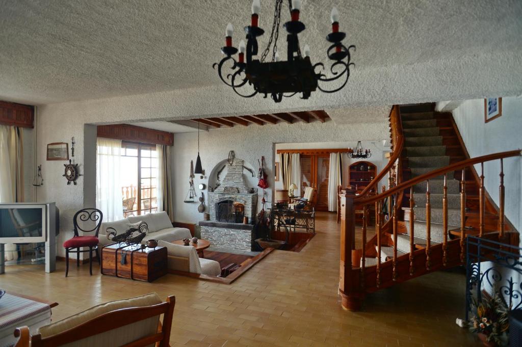 Antorina Grande beachfront house photo 1
