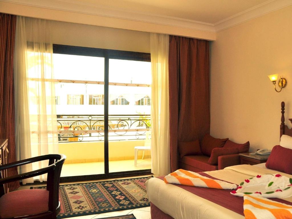 Двухместный (Двухместный номер с 1 кроватью), Aladdin Beach Resort