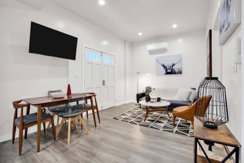 Magnolia Apt image