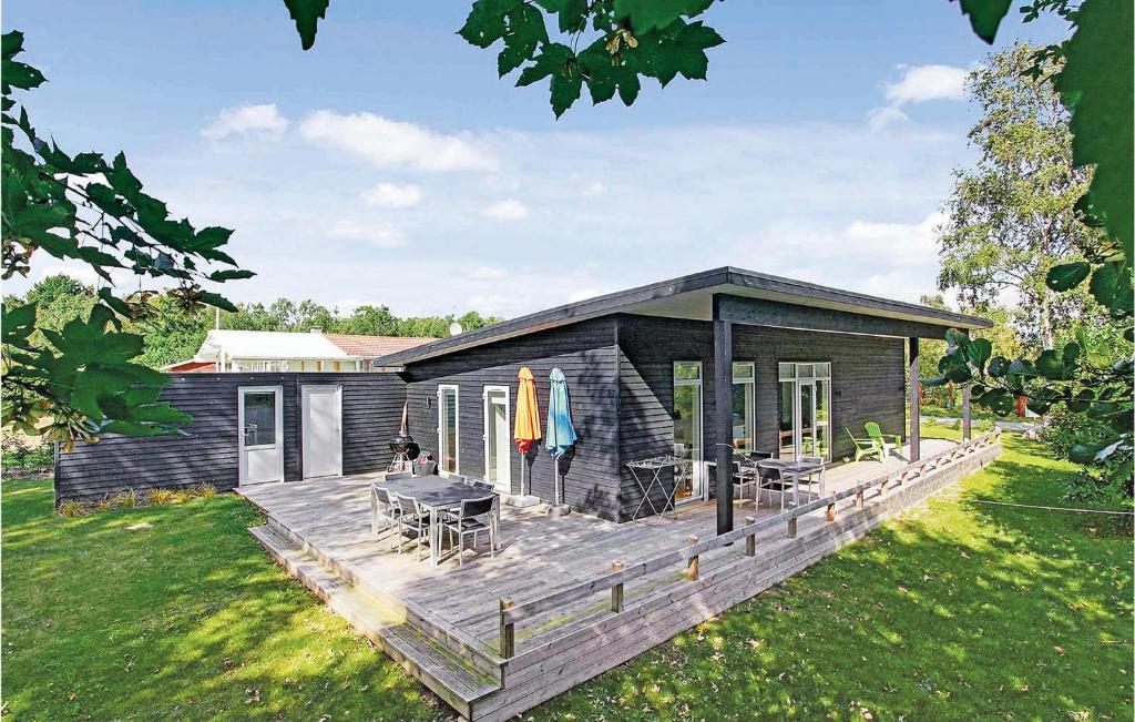 Amazing Home In Juelsminde With 3 Bedrooms And Wifi