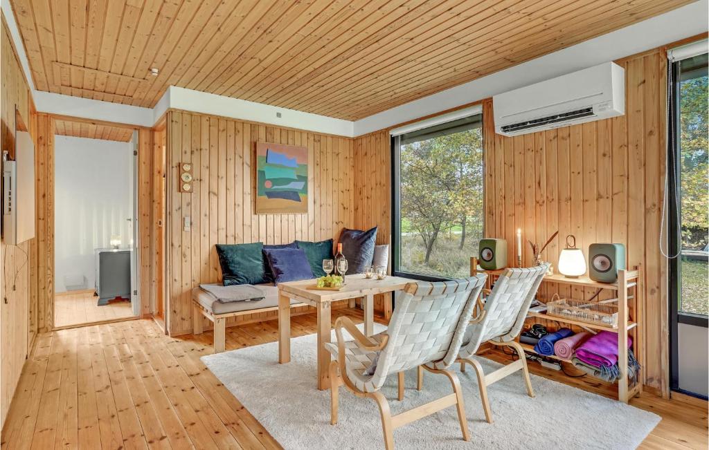 Beautiful Home In Nykbing Sj With 3 Bedrooms And Wifi photo 3