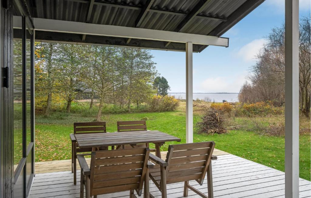 Beautiful Home In Nykbing Sj With 3 Bedrooms And Wifi photo 4