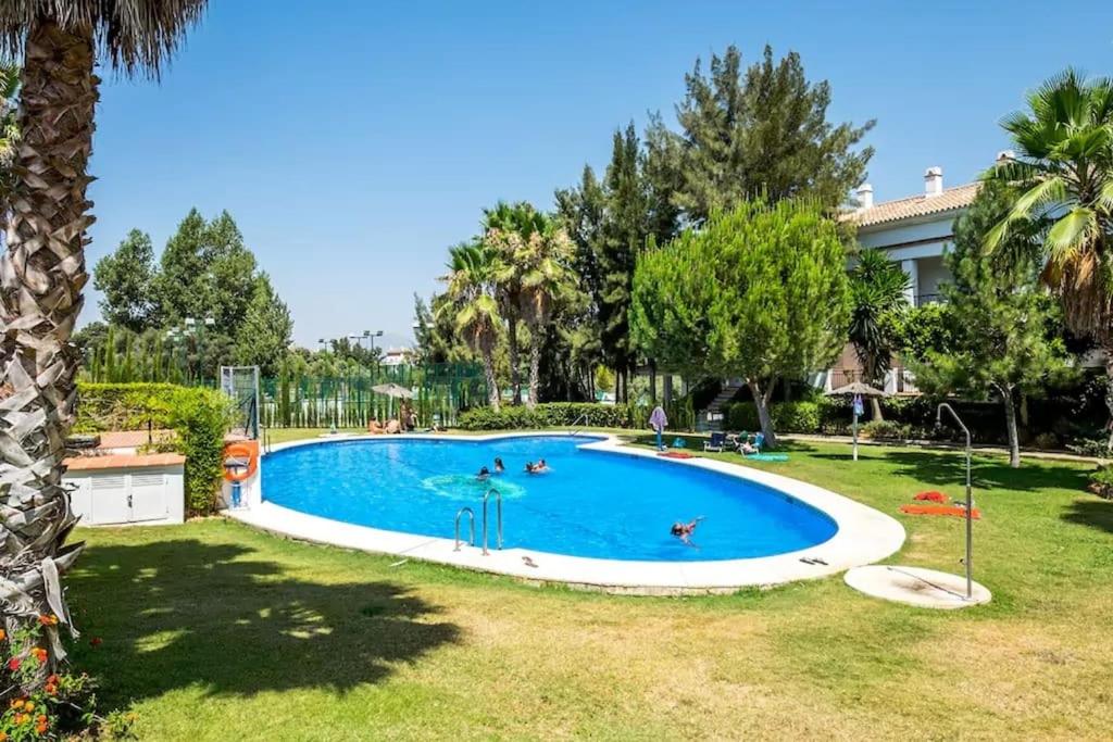 Ayma Apartamento Dodge Lauro golf