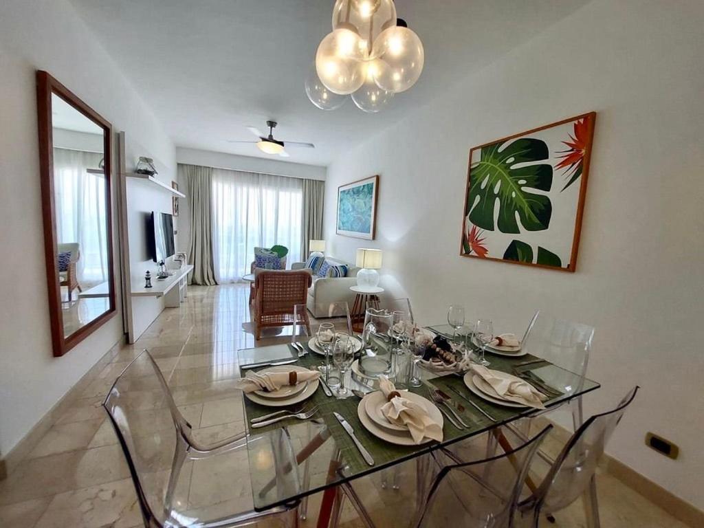 Breathtaking View Condo w Pool in Hard Rock Golf