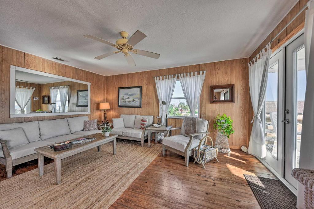 Fernandina Cottage Deck, Direct Beach Access photo 3
