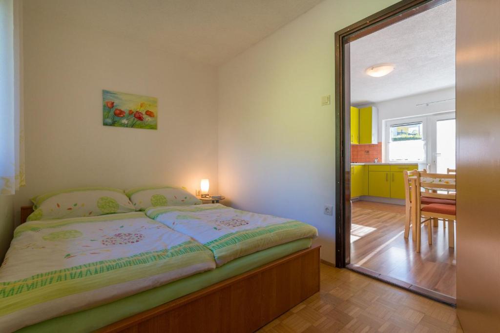 Ela Apartments - 2 photo 4