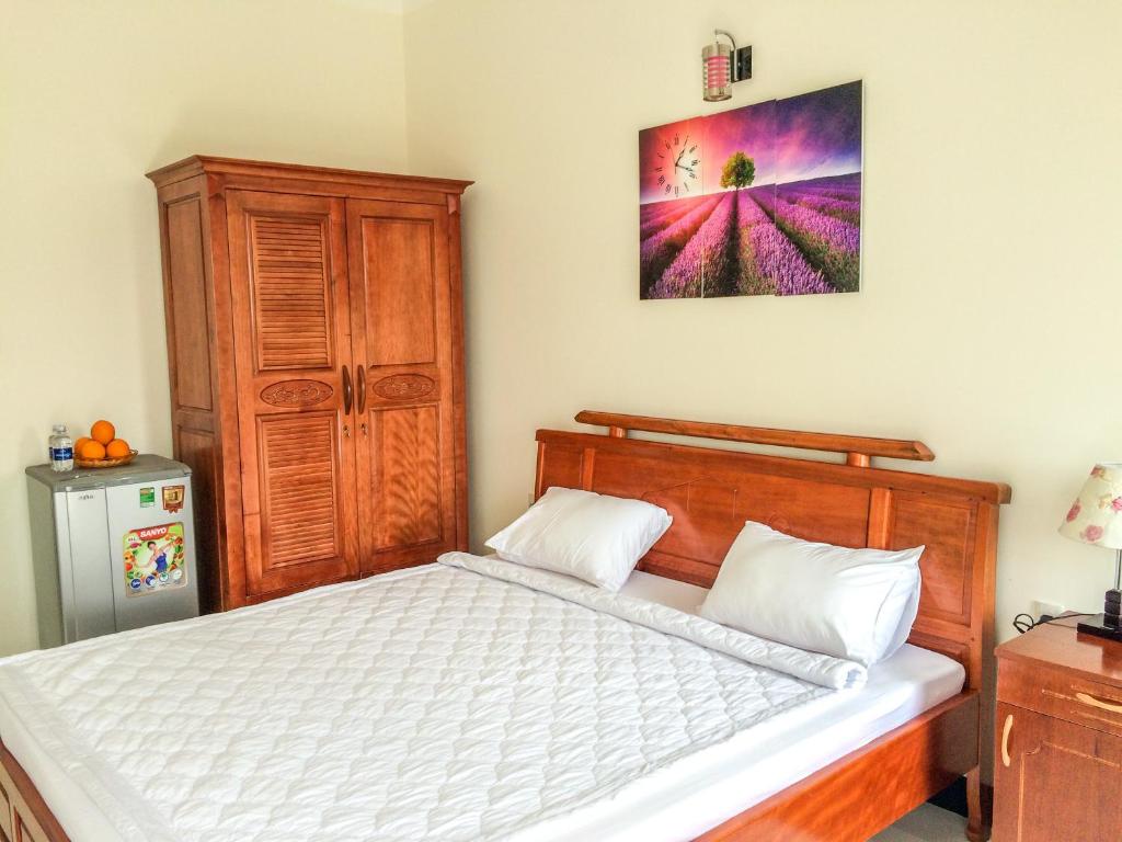 B & B Accommodation Service