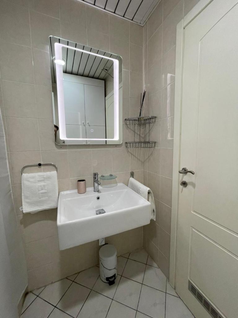 Lux Herc Apartman photo 1