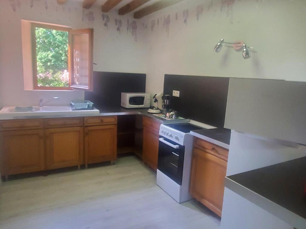 HAMPTON COTTAGE photo 3