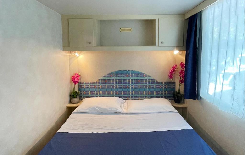 Nice Caravan In Tuoro Sul Trasimeno With Outdoor Swimming Pool, 2 Bedrooms And Wifi photo 3