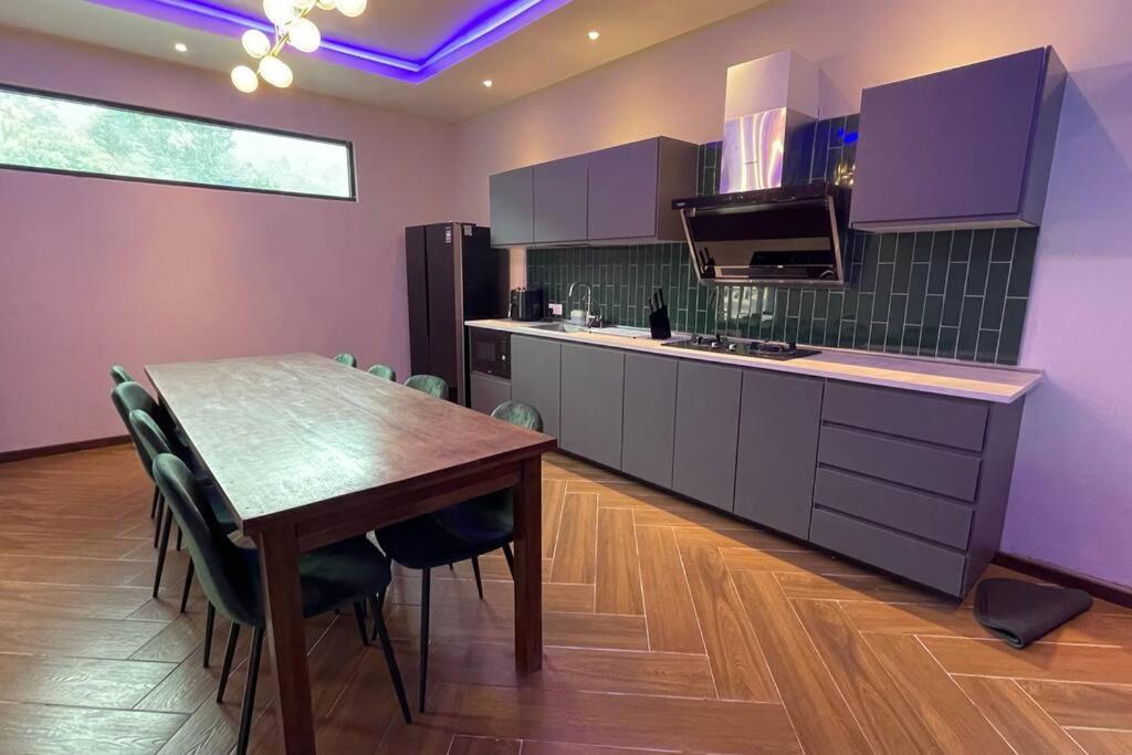Charis Janda Baik Semi-D Villa 5:3 Bedrooms + Pool photo 4