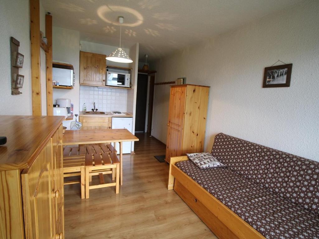 Appartement Auris, 2 pièces, 3 personnes - FR-1-297-299 photo 3