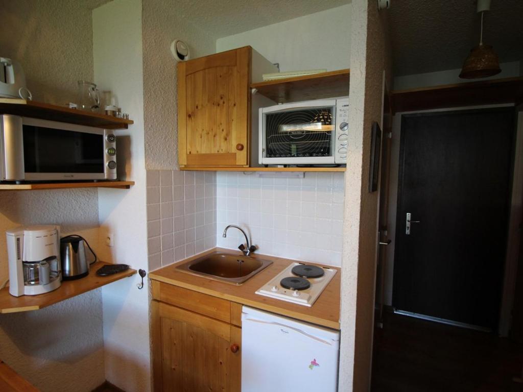 Appartement Auris, 2 pièces, 3 personnes - FR-1-297-299 photo 4