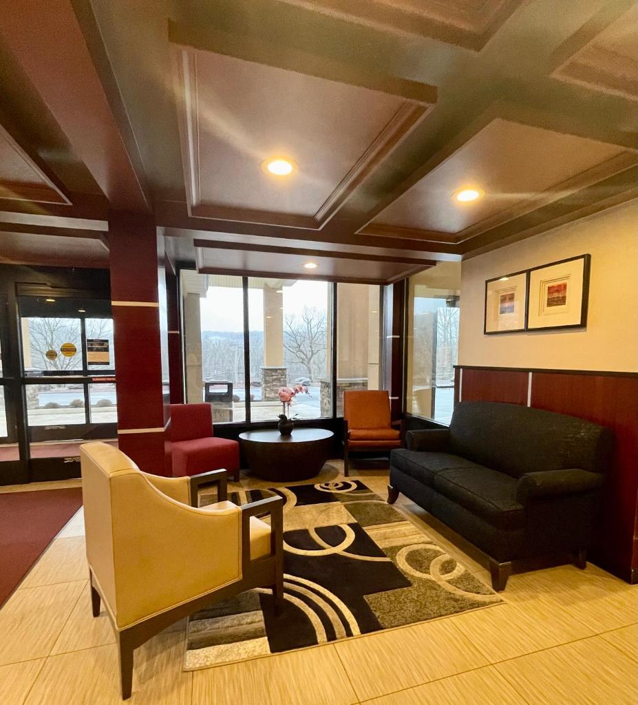 BEST WESTERN PLUS Poconos photo 3