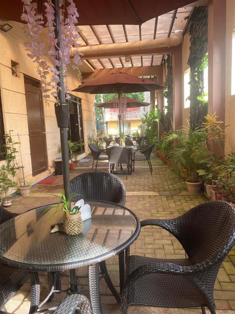 Coron Visitors Hotel photo 4