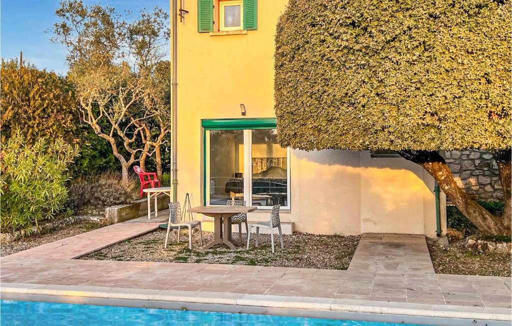 Nice Apartment In Ginasservis With Outdoor Swimming Pool And Wifi photo 3