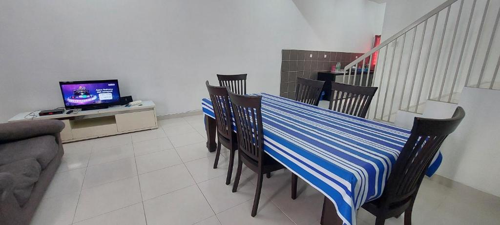 Hud Hud Homestay photo 3