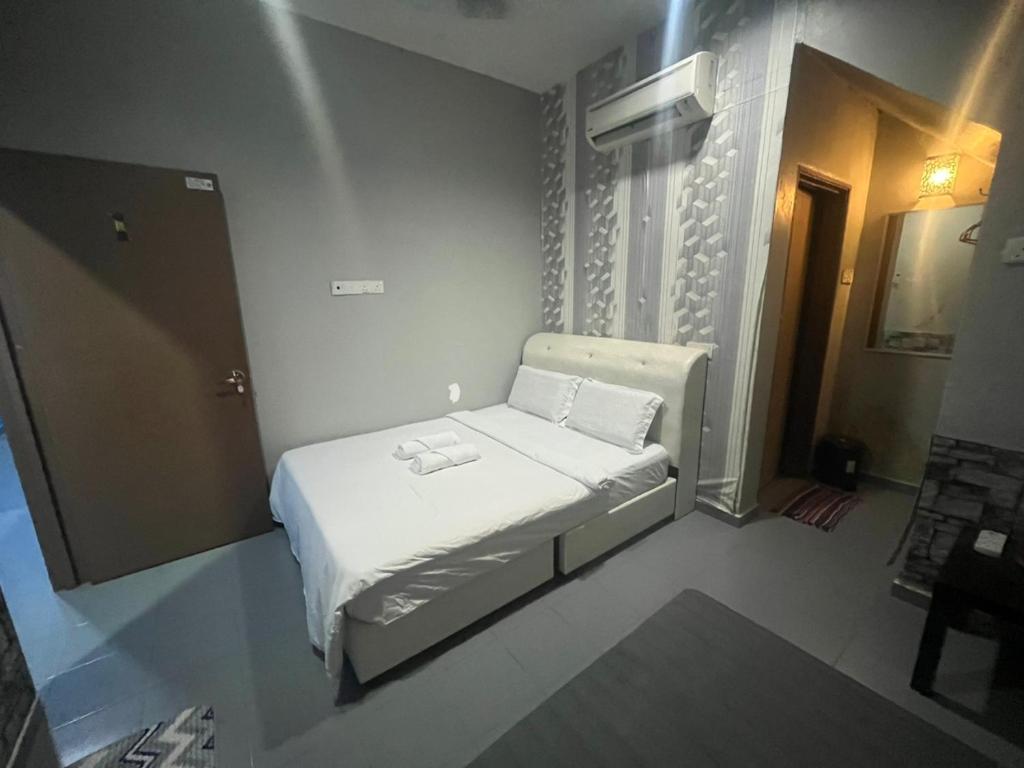 Ikhwan Inn Tanjong Malim - MusIim Only