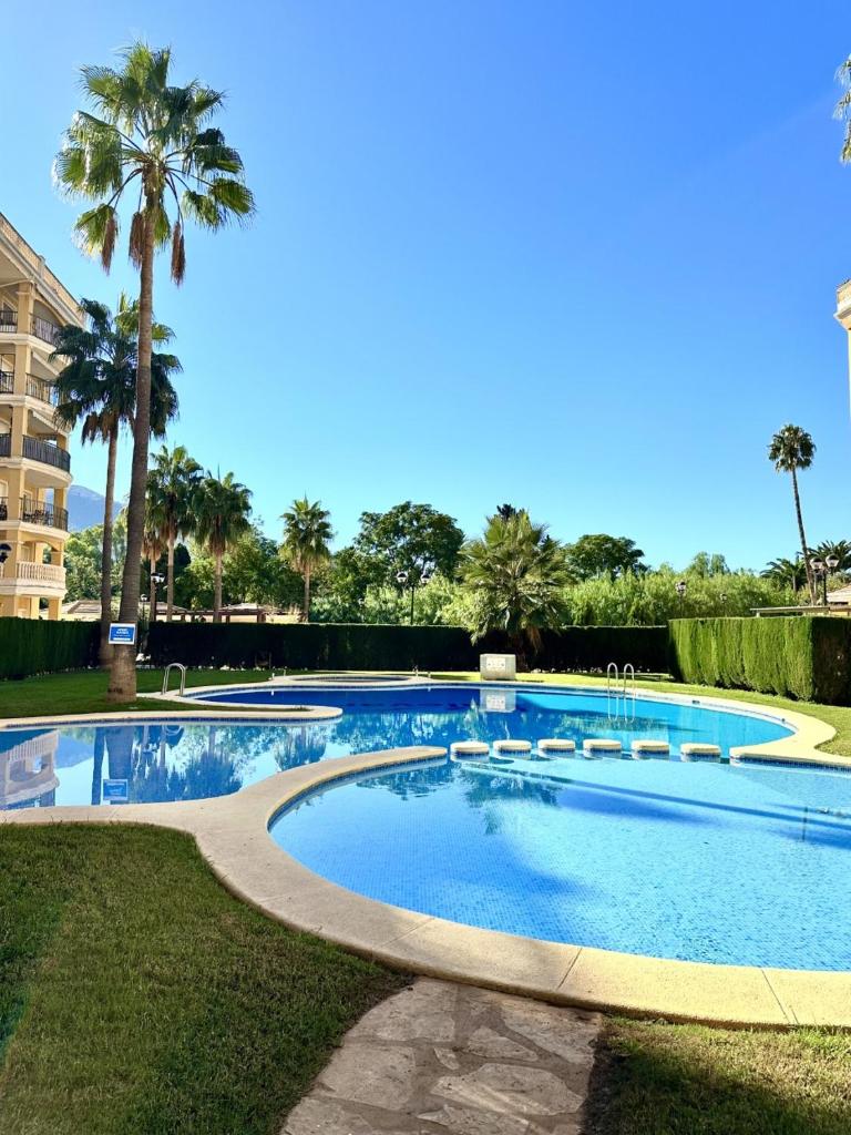 LOVELY APARTMENT DENIA, piscina, jacuzzi, pádel, parking photo 1