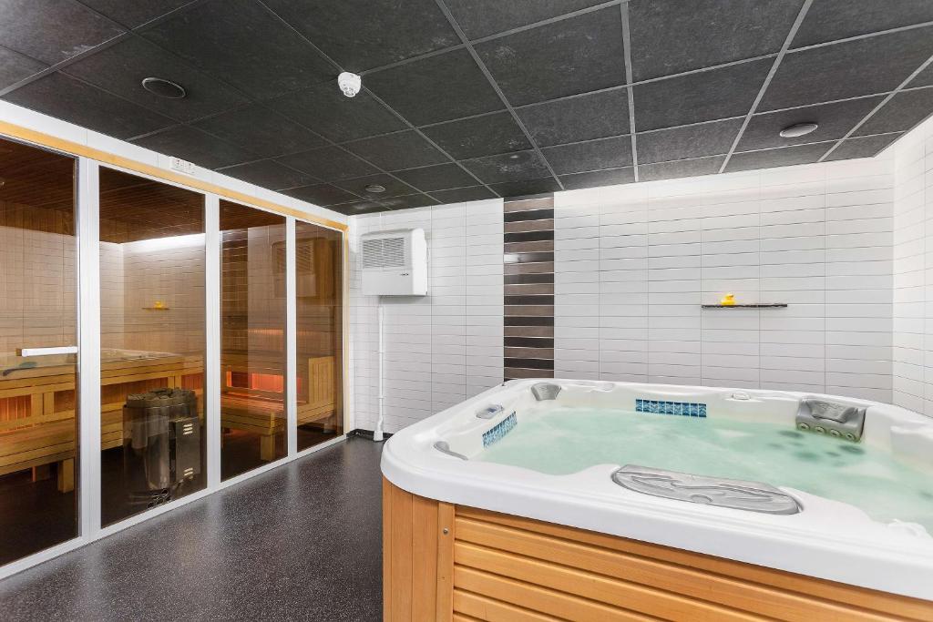 Best Western Hotel Tranas Statt photo 3