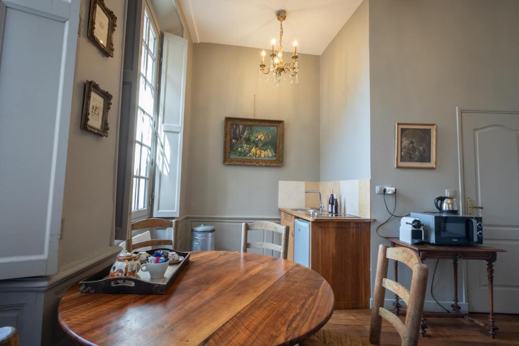 Les Univers de Panette, Un magnifique appartement en duplex 2 mn cathédrale, avec parking photo 1