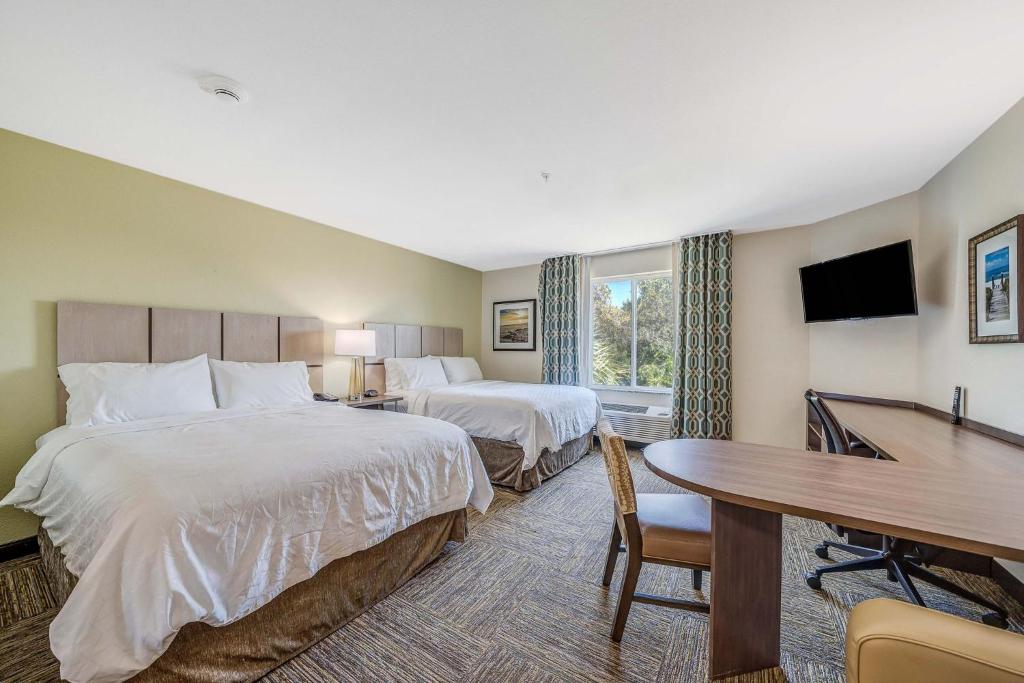 Candlewood Suites - Panama City Beach Pier Park, an IHG Hotel photo 2