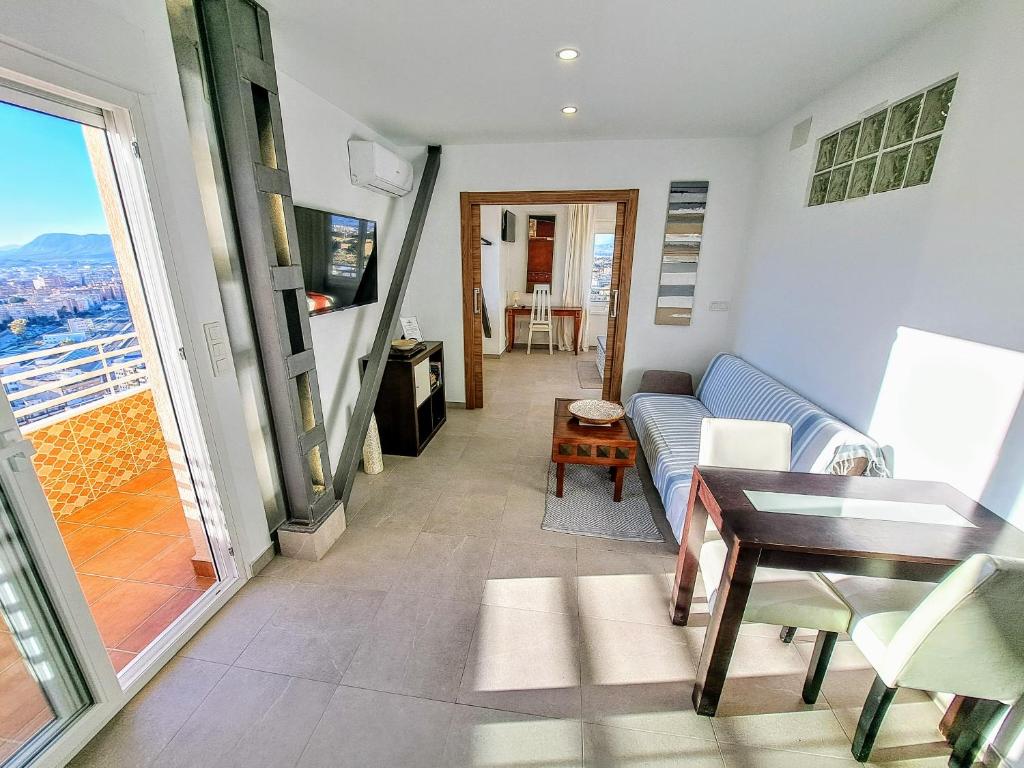 Alicante Skylights Apartments photo 2