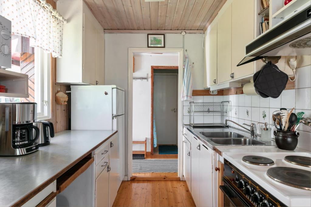Authentic Swedish family home on the archipelago photo 2