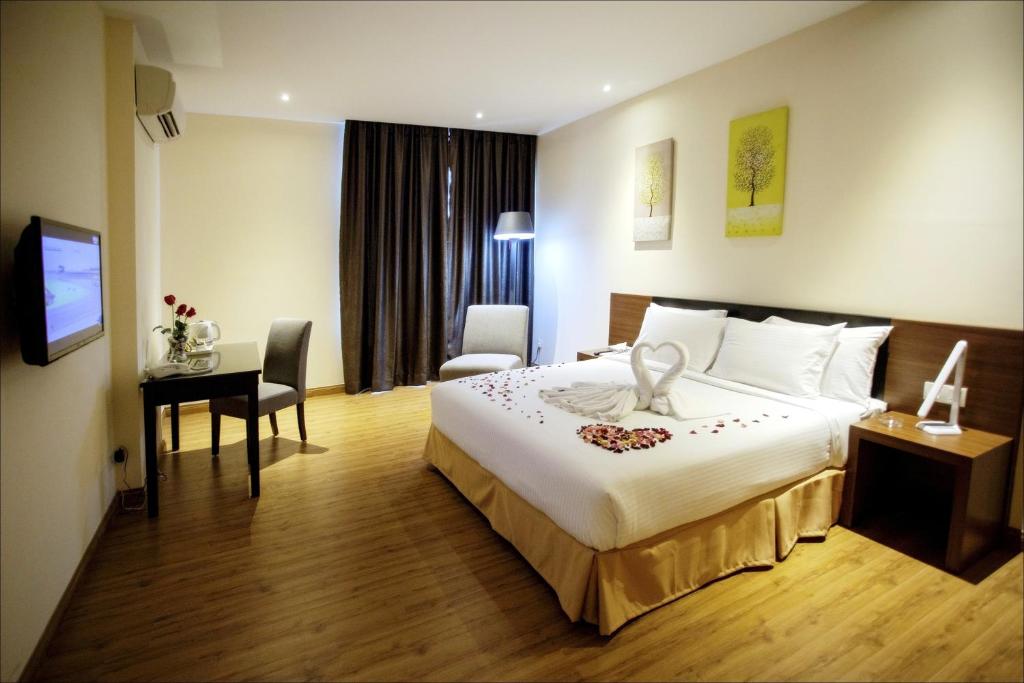 Cathayana Hotel Kuantan photo 1